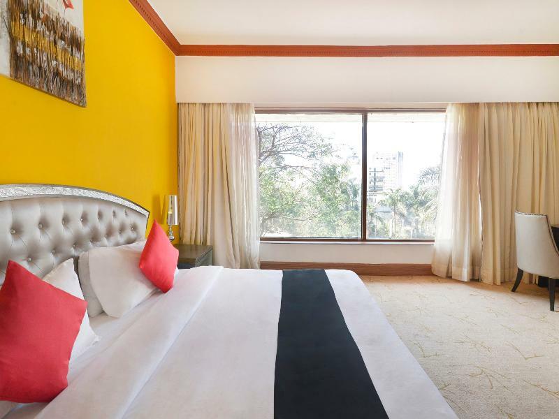 Townhouse Royal Palms Hotel Bombaj Zewnętrze zdjęcie